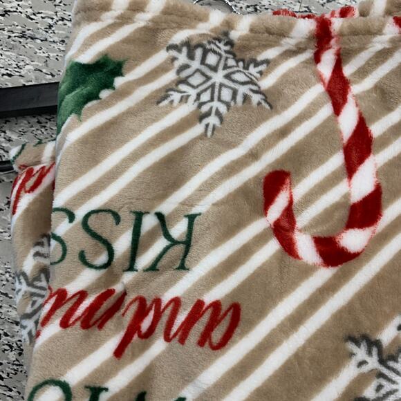 Christmas Candy Wish Mistletoe Kisses Candycane Snowflake Striped Throw Blanket - Picture 8 of 11